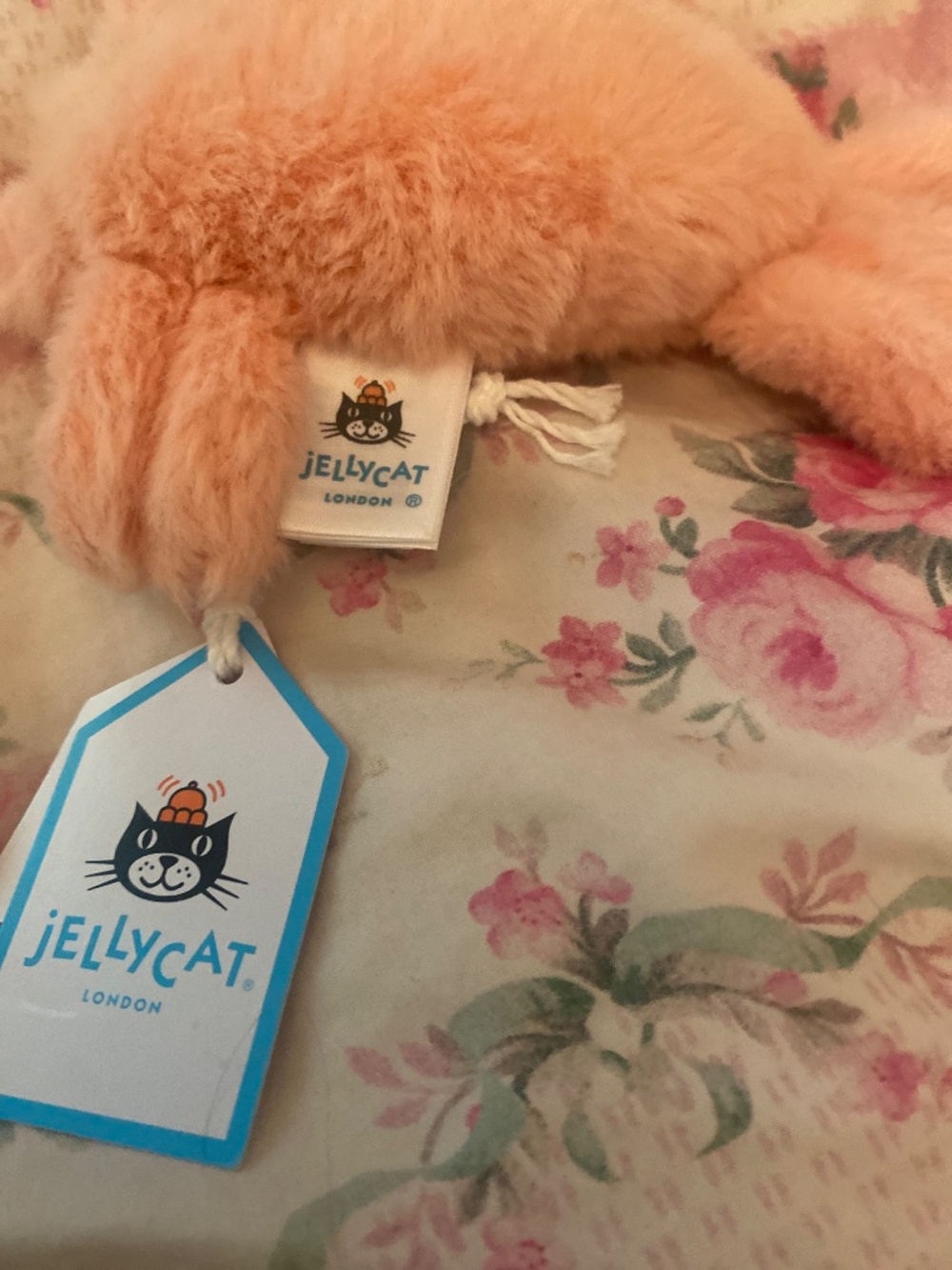 VERY RARE NOW Jellycat Fluffy Crab - Picture 2 of 3